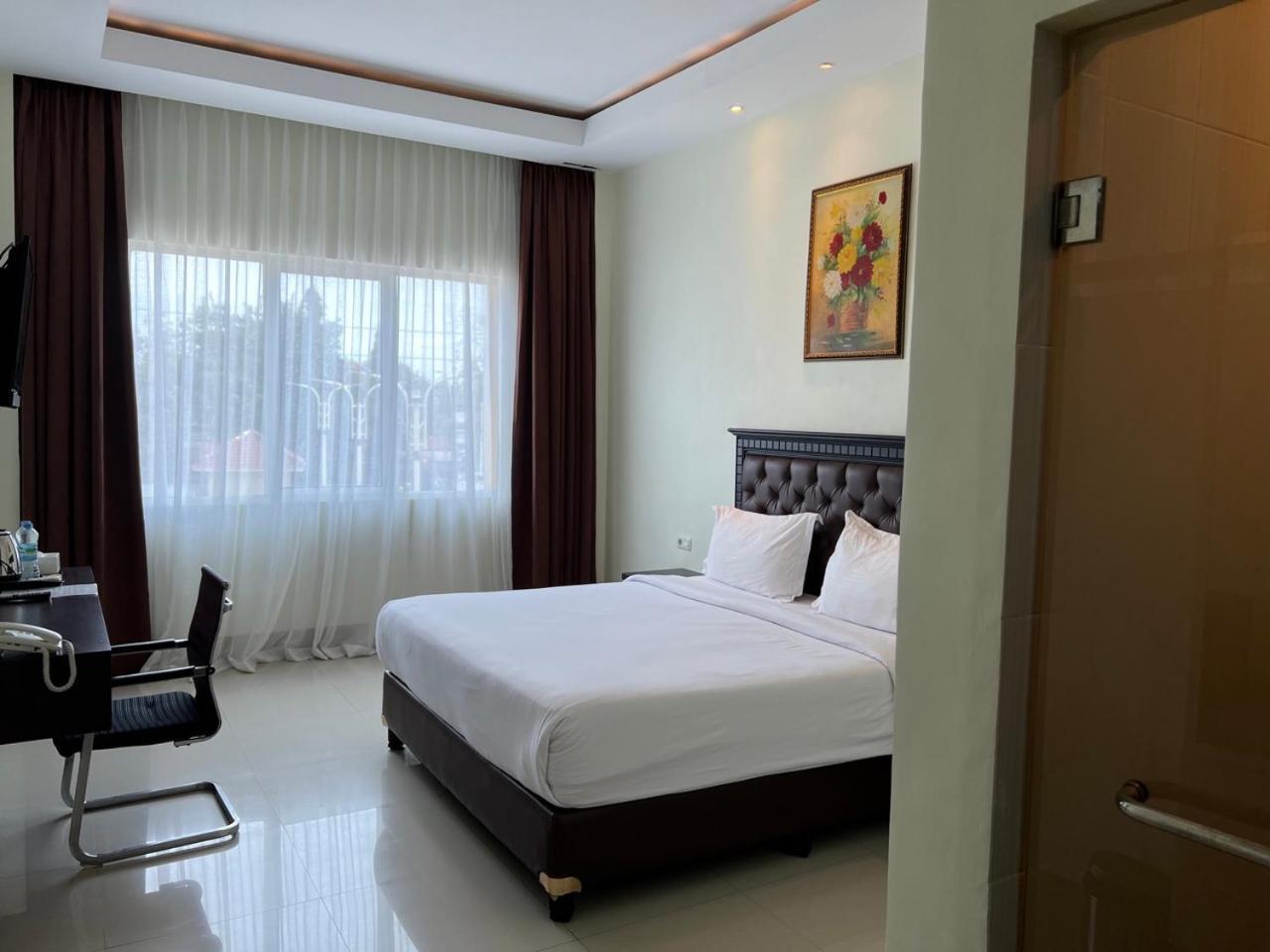 Kirei Hotel Bantaeng Kültér fotó