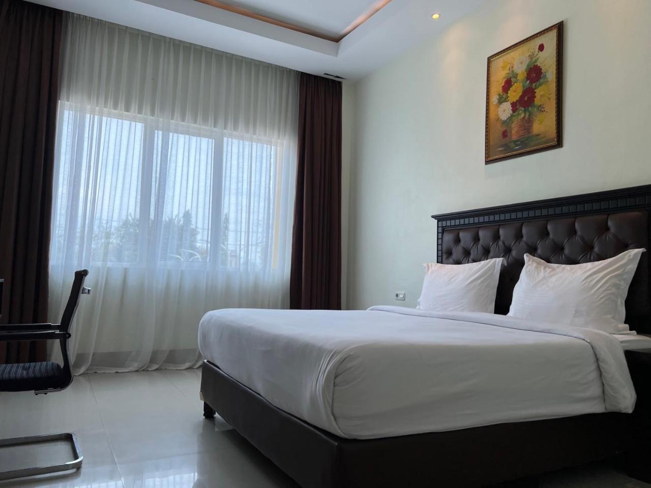 Kirei Hotel Bantaeng Kültér fotó