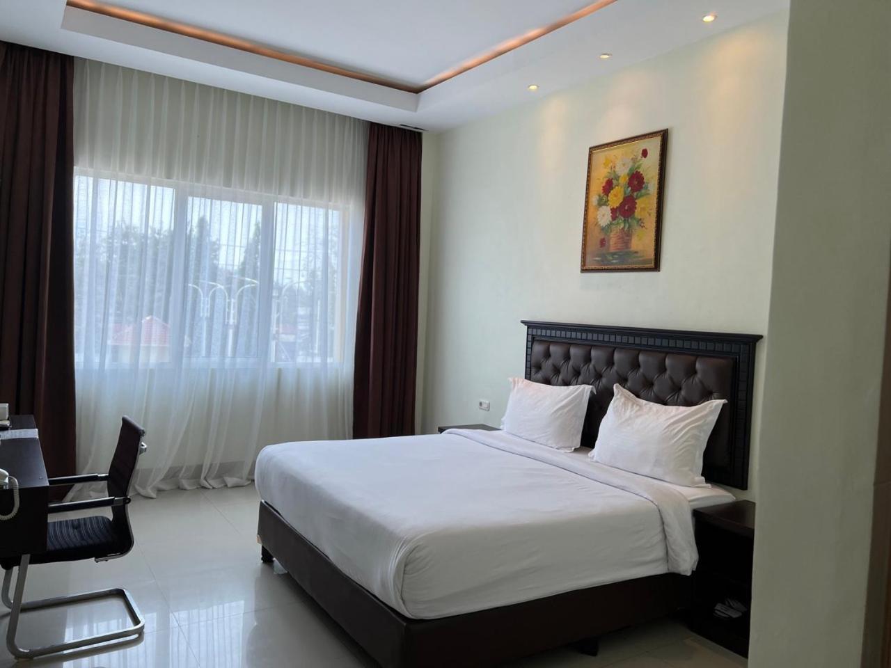 Kirei Hotel Bantaeng Kültér fotó