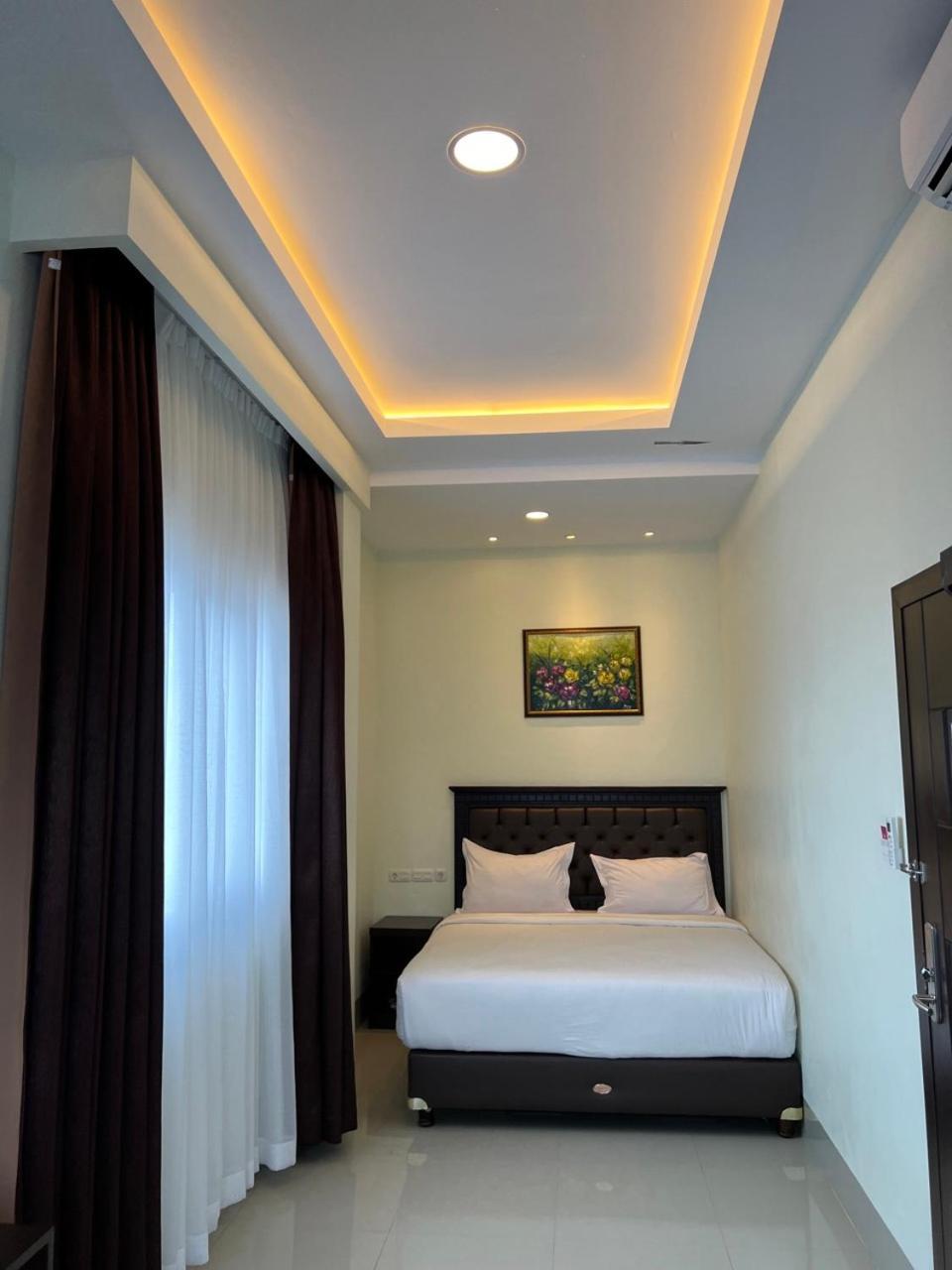 Kirei Hotel Bantaeng Kültér fotó