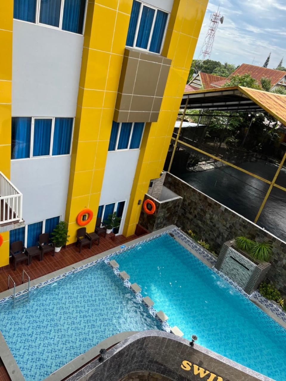 Kirei Hotel Bantaeng Kültér fotó