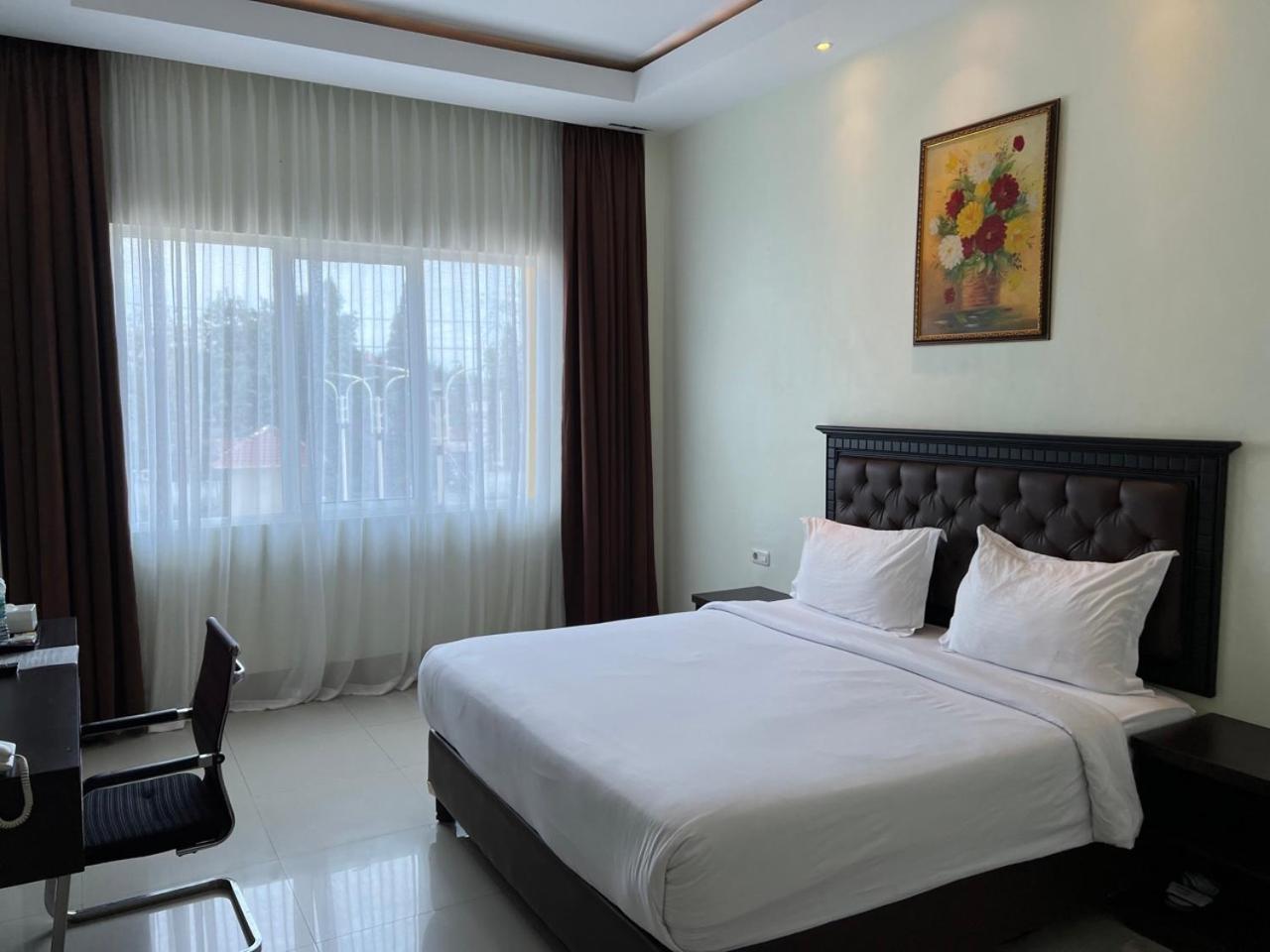 Kirei Hotel Bantaeng Kültér fotó