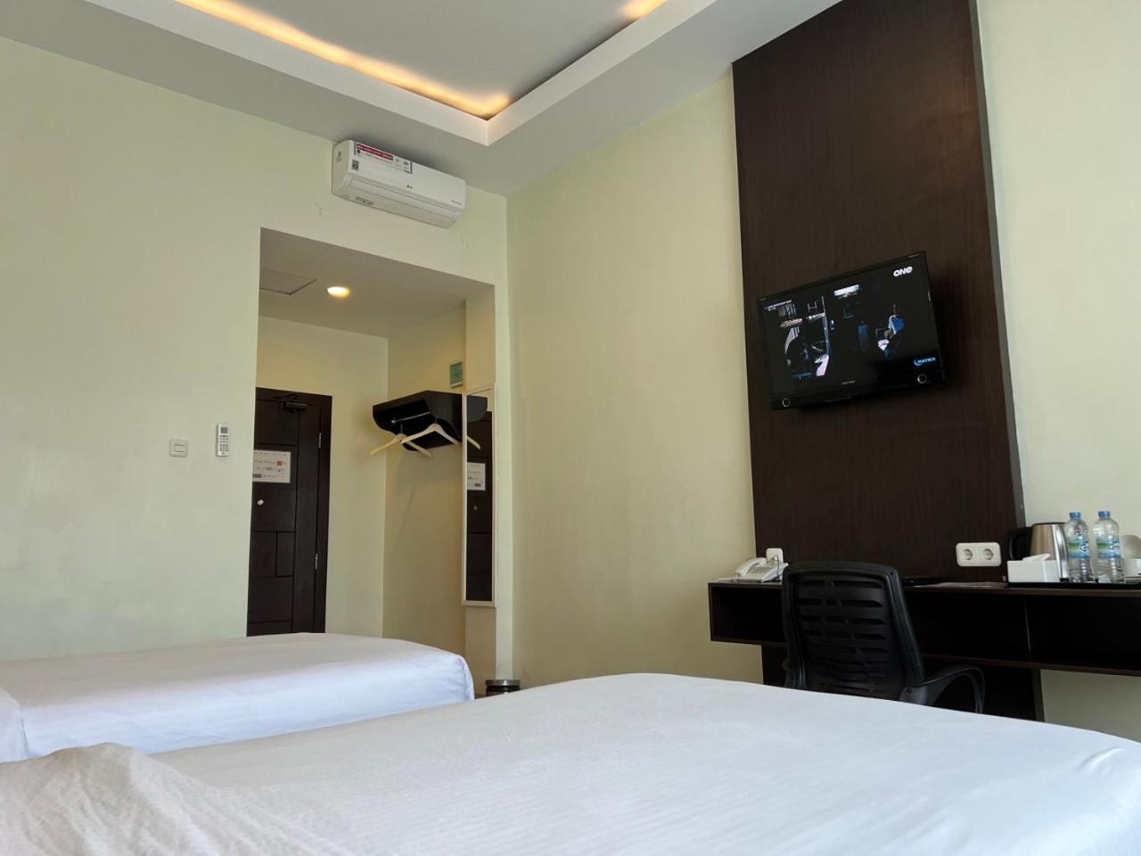 Kirei Hotel Bantaeng Kültér fotó