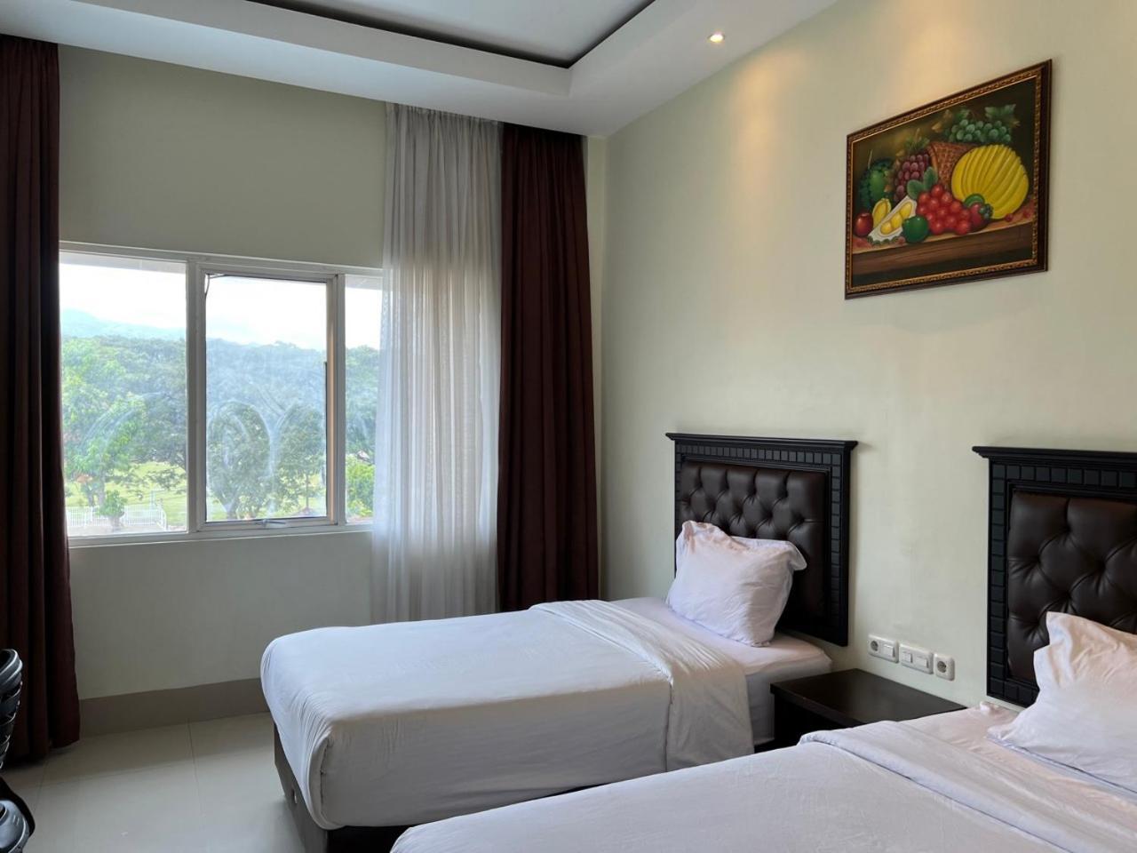 Kirei Hotel Bantaeng Kültér fotó