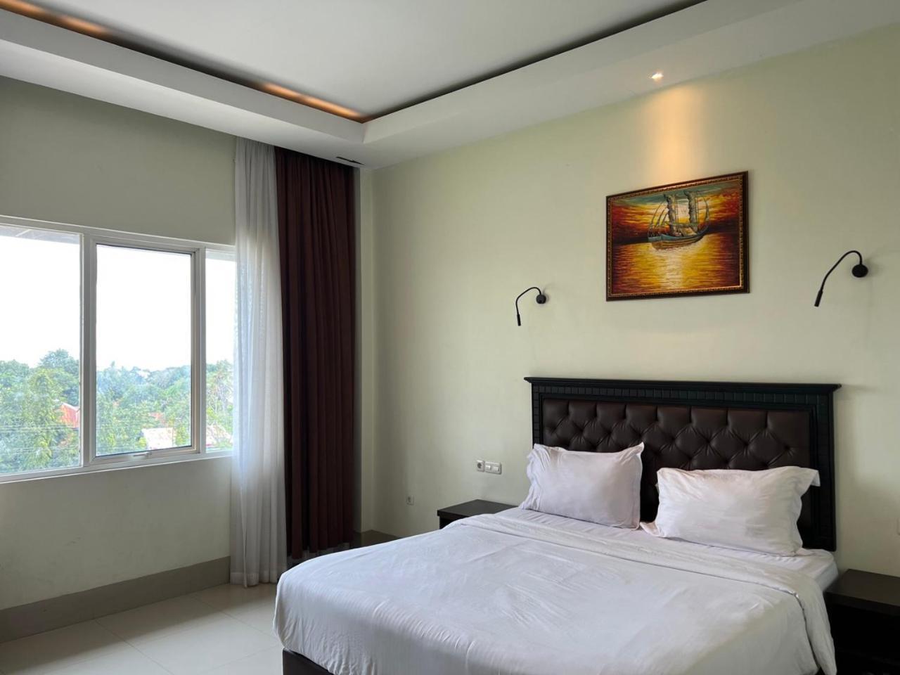 Kirei Hotel Bantaeng Kültér fotó