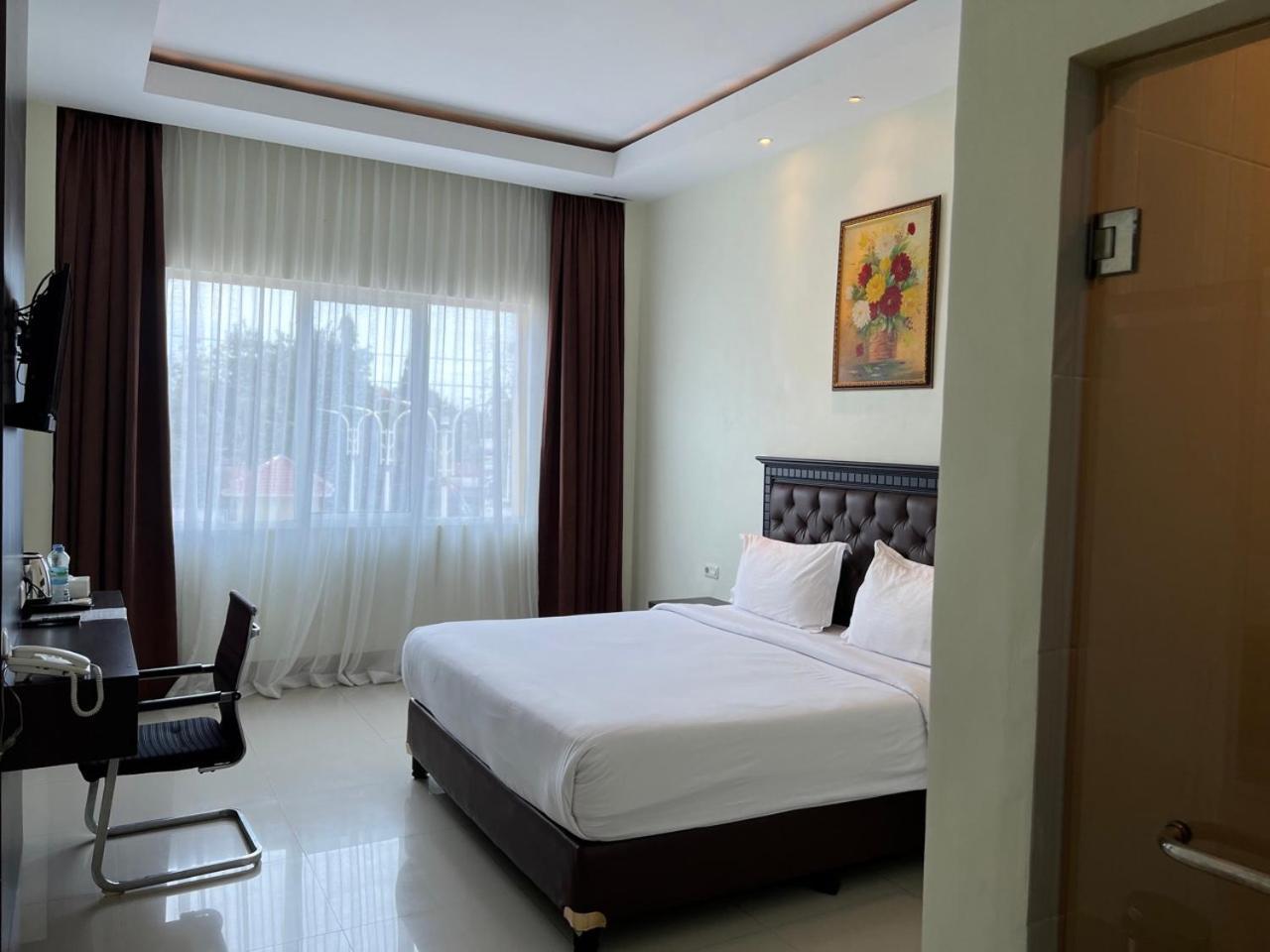 Kirei Hotel Bantaeng Kültér fotó