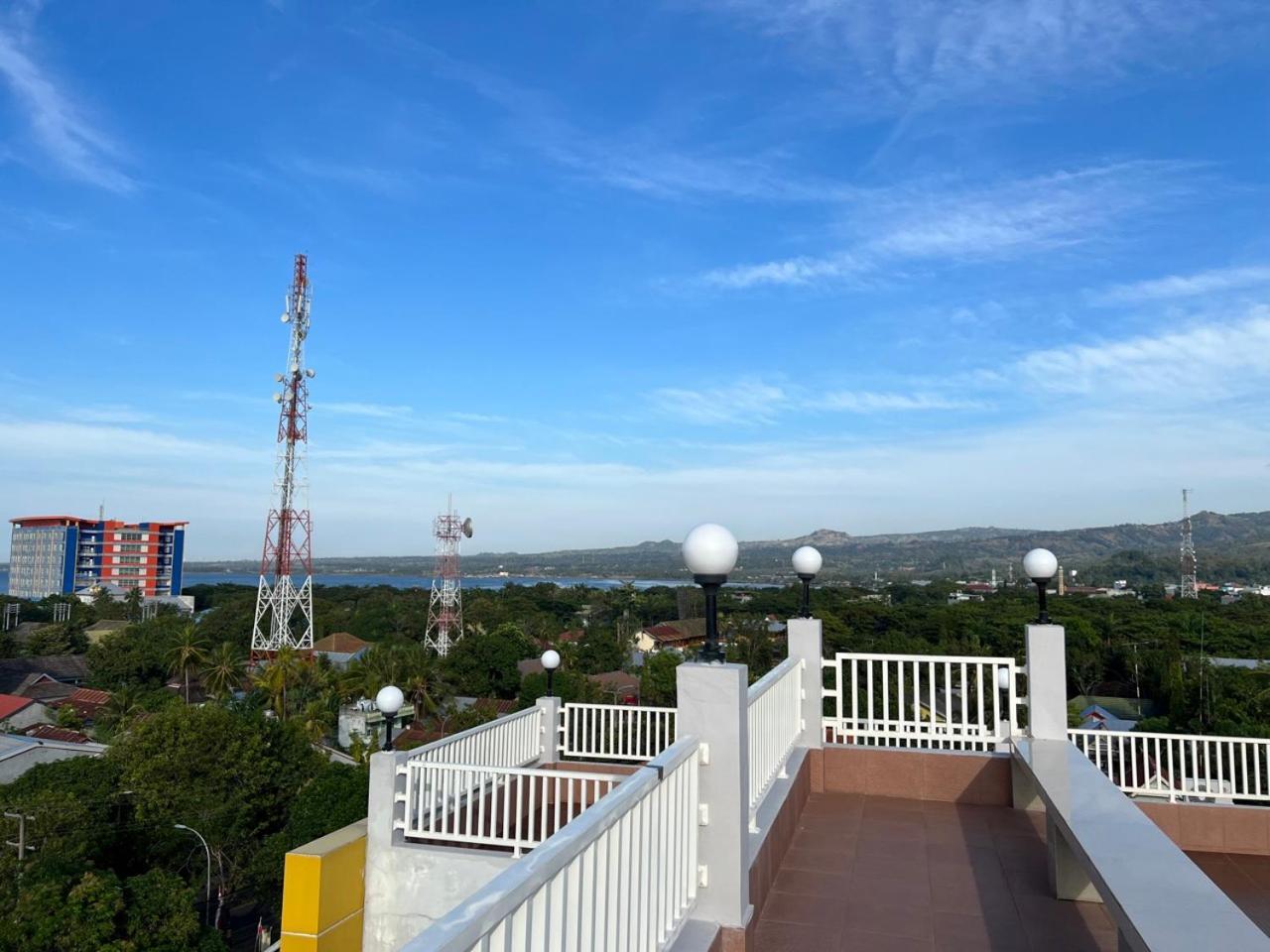 Kirei Hotel Bantaeng Kültér fotó