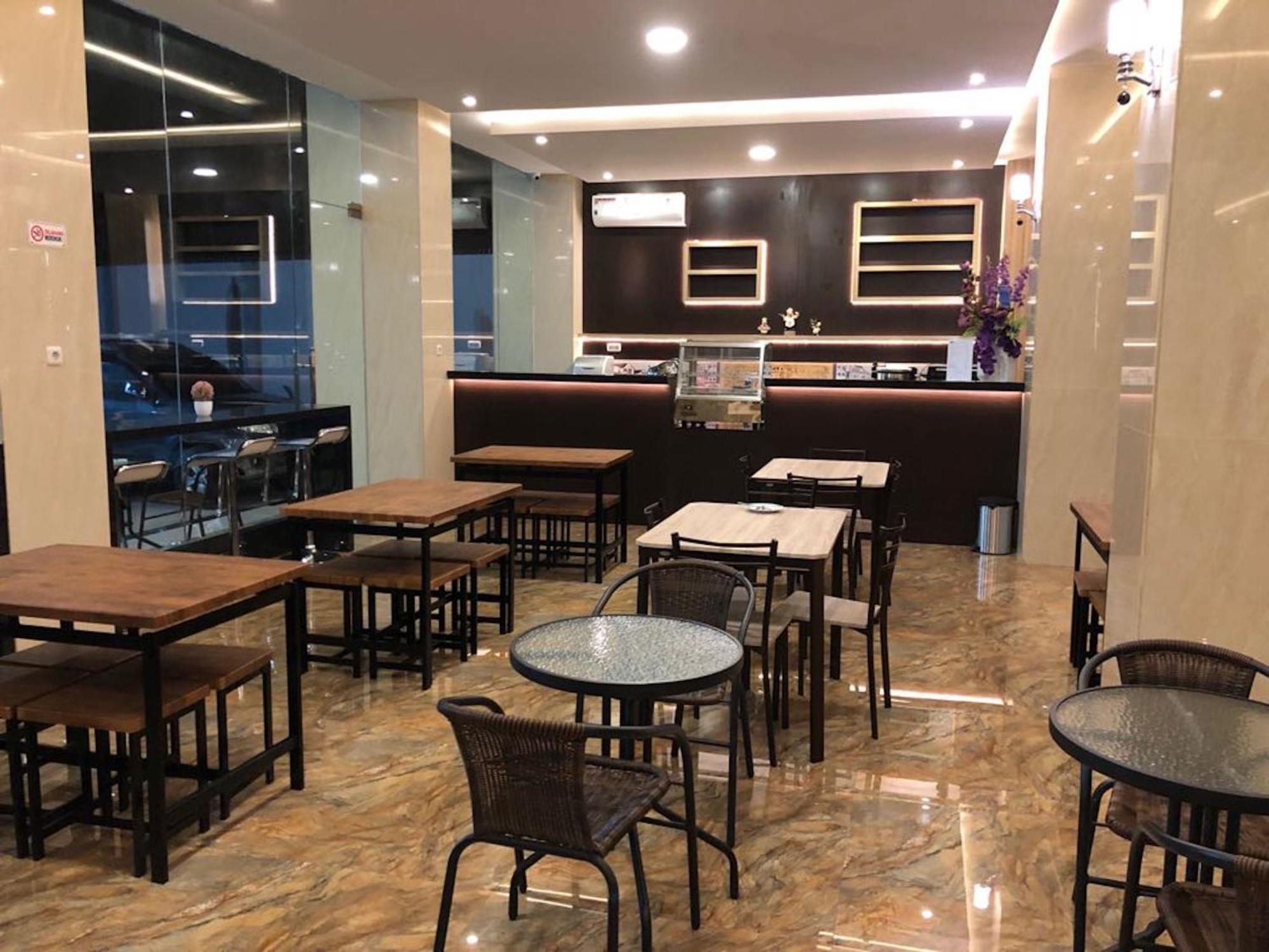 Kirei Hotel Bantaeng Kültér fotó